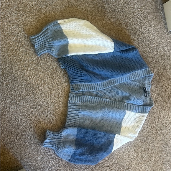 SHEIN Blue and White Colorblock Cardigan - Picture 2 of 4